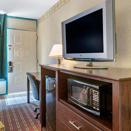 Rodeway Inn Нью-Порт-Річі Екстер'єр фото