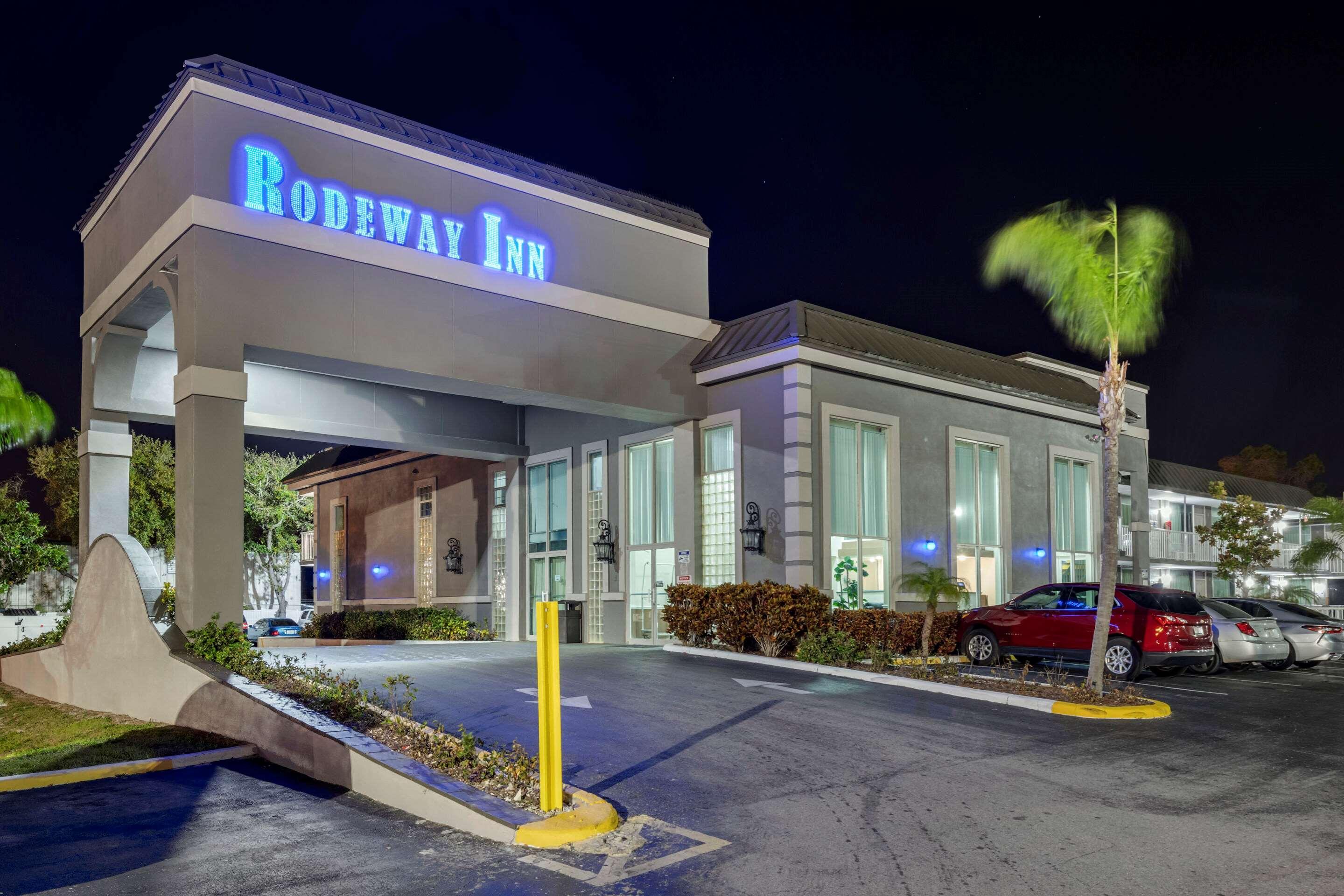 Rodeway Inn Нью-Порт-Річі Екстер'єр фото